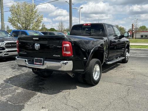 2022 RAM 3500 Laramie