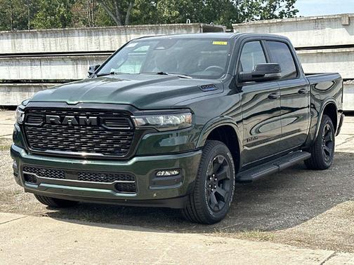 Green 2027 RAM 1500 Big Horn/Lone Star