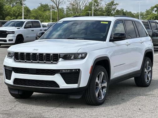 Bright White Clearcoat 2026 Jeep Grand Cherokee Limited