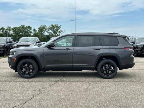 2025 Jeep Grand Cherokee L Laredo