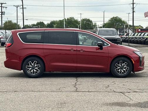Red 2027 Chrysler Pacifica LIMITED