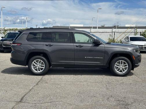 Gray Metallic 2026 Jeep Grand Cherokee Limited