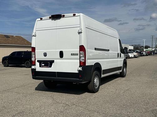 Bright White Clearcoat 2026 RAM ProMaster 2500 High Roof