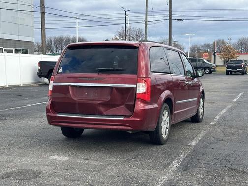 2015 Chrysler Town & Country Touring