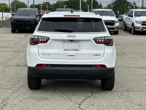 2025 Jeep Compass Latitude