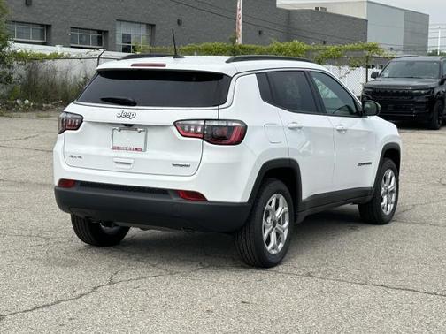 2025 Jeep Compass Latitude