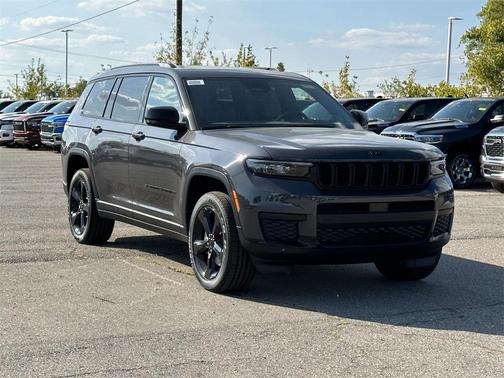 2025 Jeep Grand Cherokee L Laredo