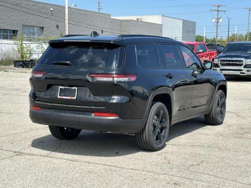2025 Jeep Grand Cherokee L Laredo