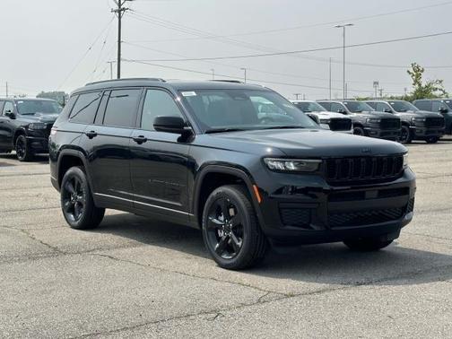 2025 Jeep Grand Cherokee L Laredo