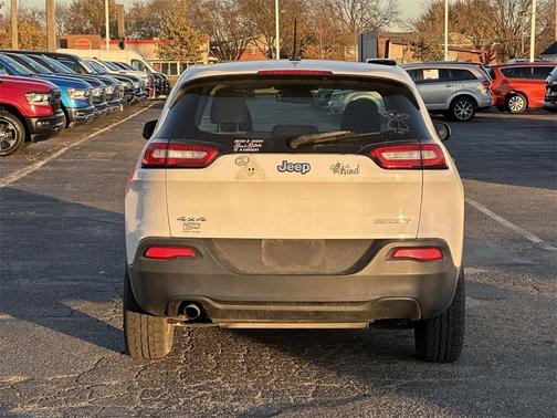 2014 Jeep Cherokee Sport