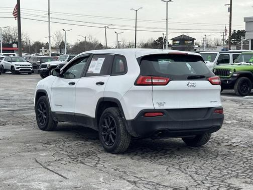 2014 Jeep Cherokee Sport
