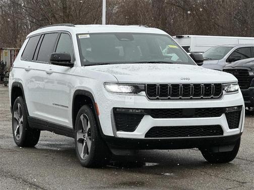 2026 Jeep Cherokee Sport