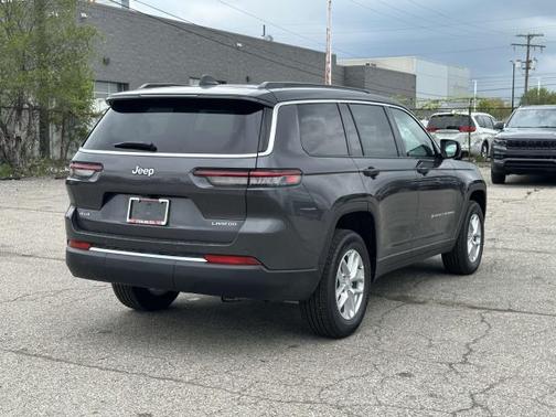 2025 Jeep Grand Cherokee L Laredo