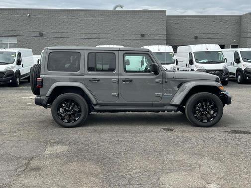 Sting Gray Clearcoat 2023 Jeep Wrangler 4xe Sahara