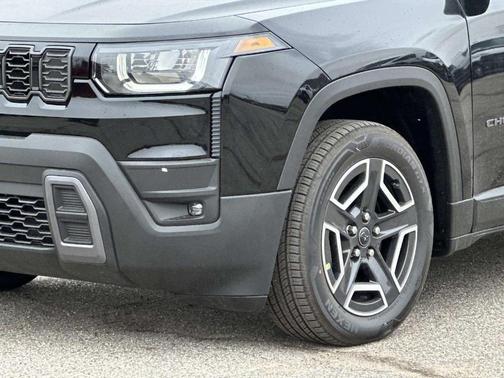 Diamond Black 2026 Jeep Cherokee LAREDO/LIMITED