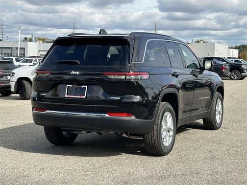 2025 Jeep Grand Cherokee Laredo X