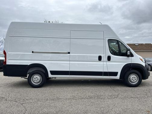 Bright White Clearcoat 2026 RAM ProMaster 3500 Base