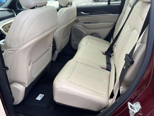 Velvet Red Pearlcoat 2026 Jeep Grand Cherokee Limited