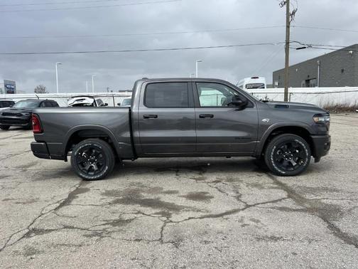 Granite Crystal Clearcoat Metallic 2026 RAM 1500 Big Horn/Lone Star