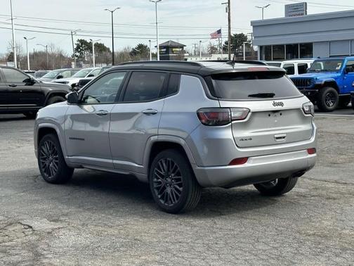 2022 Jeep Compass Altitude