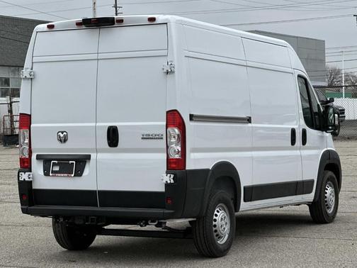 Bright White Clearcoat 2026 RAM ProMaster 1500 Base