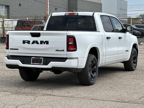 Bright White Clearcoat 2026 RAM 1500 Big Horn/Lone Star