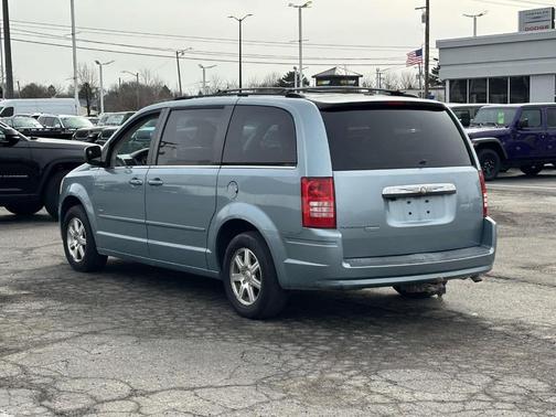 2008 Chrysler Town & Country Touring
