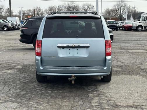 2008 Chrysler Town & Country Touring