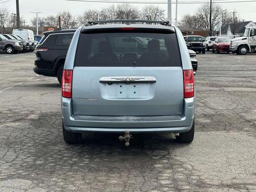 2008 Chrysler Town & Country Touring