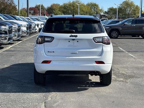 2022 Jeep Compass Altitude