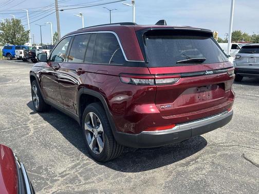Velvet 2023 Jeep Grand Cherokee 4xe Base