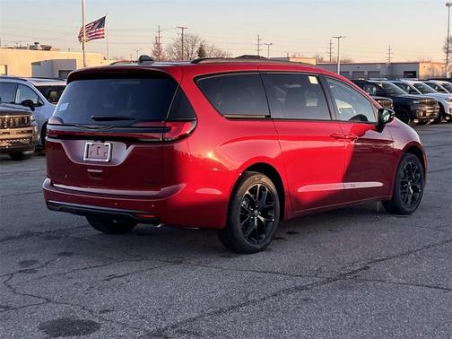 2026 Chrysler Pacifica Limited
