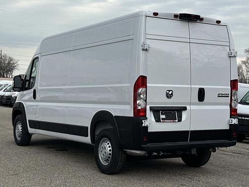Bright White Clearcoat 2026 RAM ProMaster 2500 High Roof
