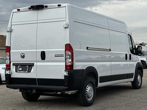 Bright White Clearcoat 2026 RAM ProMaster 2500 High Roof