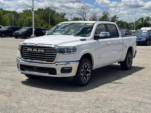 Bright White Clearcoat 2026 RAM 1500 Laramie