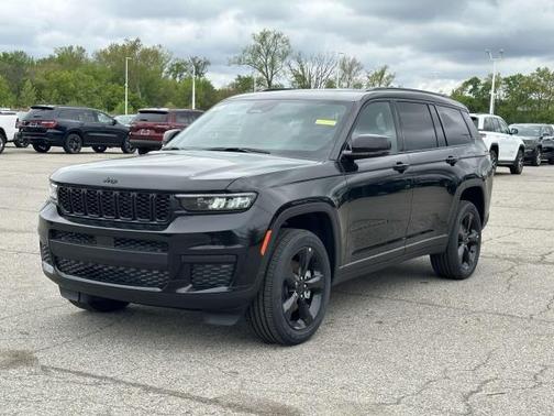 2025 Jeep Grand Cherokee L Laredo