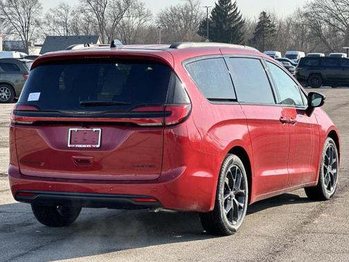 2026 Chrysler Pacifica Limited