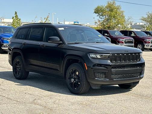 2025 Jeep Grand Cherokee L Laredo
