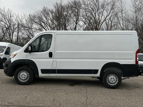 Bright White Clearcoat 2026 RAM ProMaster 1500 Low Roof