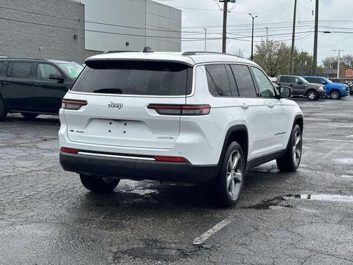 Bright White Clearcoat 2021 Jeep Grand Cherokee L Limited