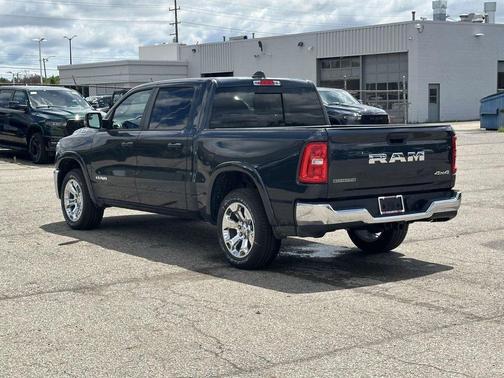 Blue Metallic 2026 RAM 1500 Big Horn/Lone Star