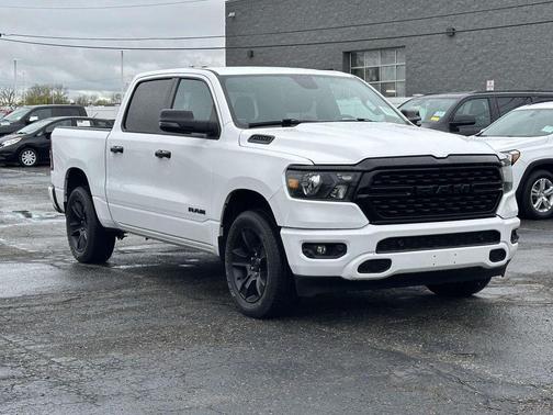 Bright White Clearcoat 2023 RAM 1500 Big Horn