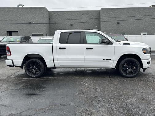 Bright White Clearcoat 2023 RAM 1500 Big Horn