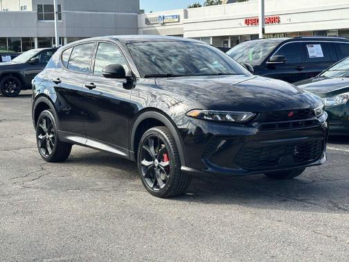 8 BALL 2023 Dodge Hornet GT