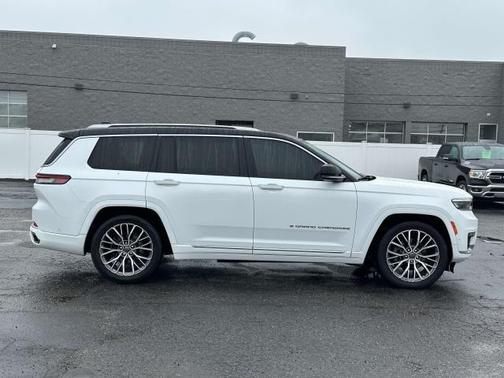 2023 Jeep Grand Cherokee L Summit