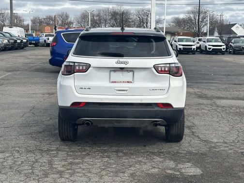 Bright White Clearcoat 2023 Jeep Compass Limited