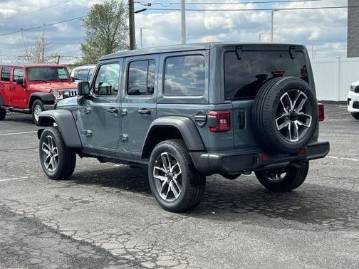 2025 Jeep Wrangler 4xe Sport