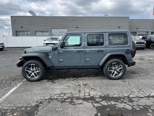 2025 Jeep Wrangler 4xe Sport