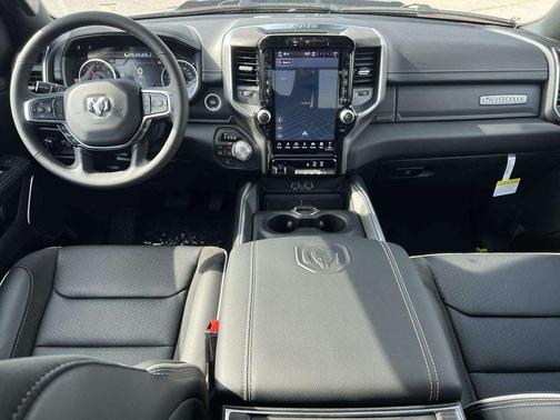 Molten Red Pearlcoat 2026 RAM 1500 Laramie