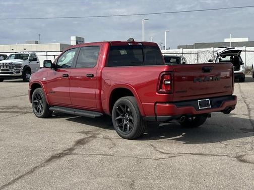 Molten Red Pearlcoat 2026 RAM 1500 Laramie